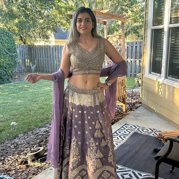 Purple brocade lehenga - Picture 9 of 17